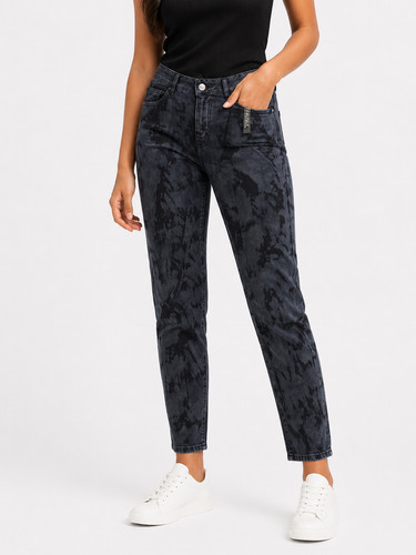 One grenn elephant jeans - one,
